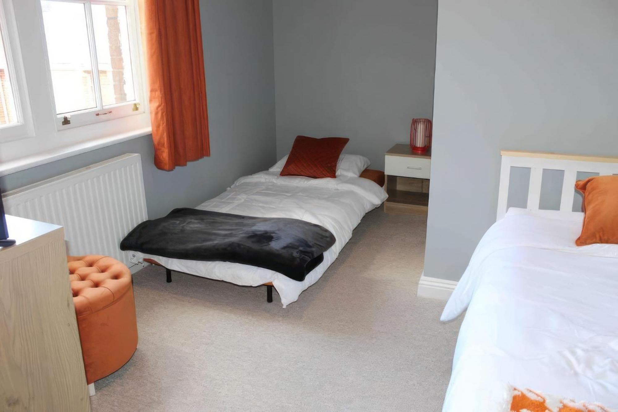 Lovely 2 Bed 2 Bath Flat With Free Parking Poole Exteriér fotografie